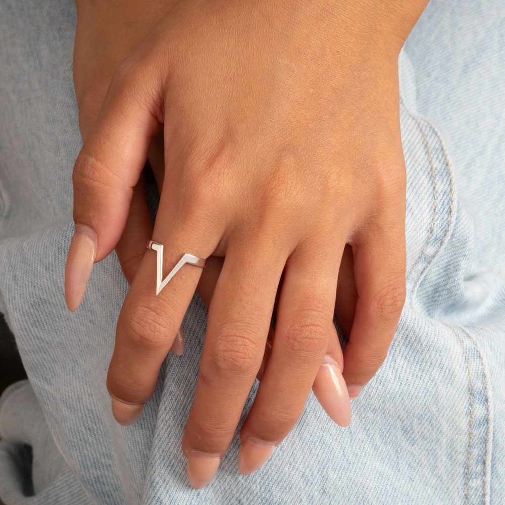 V Shaped Ring on a model - 2