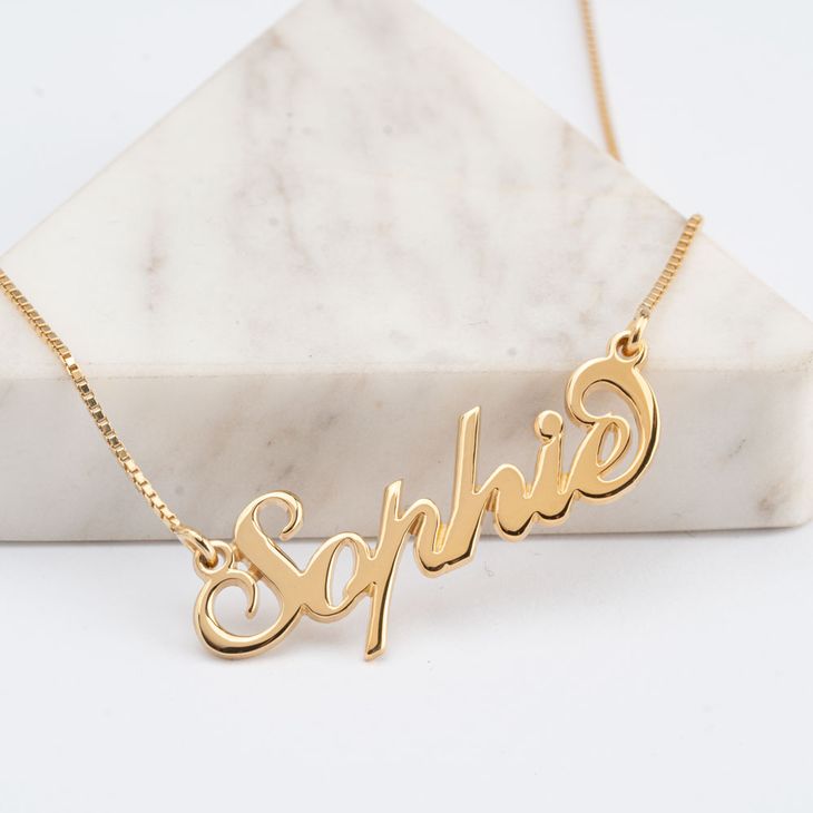 Carrie Necklace information