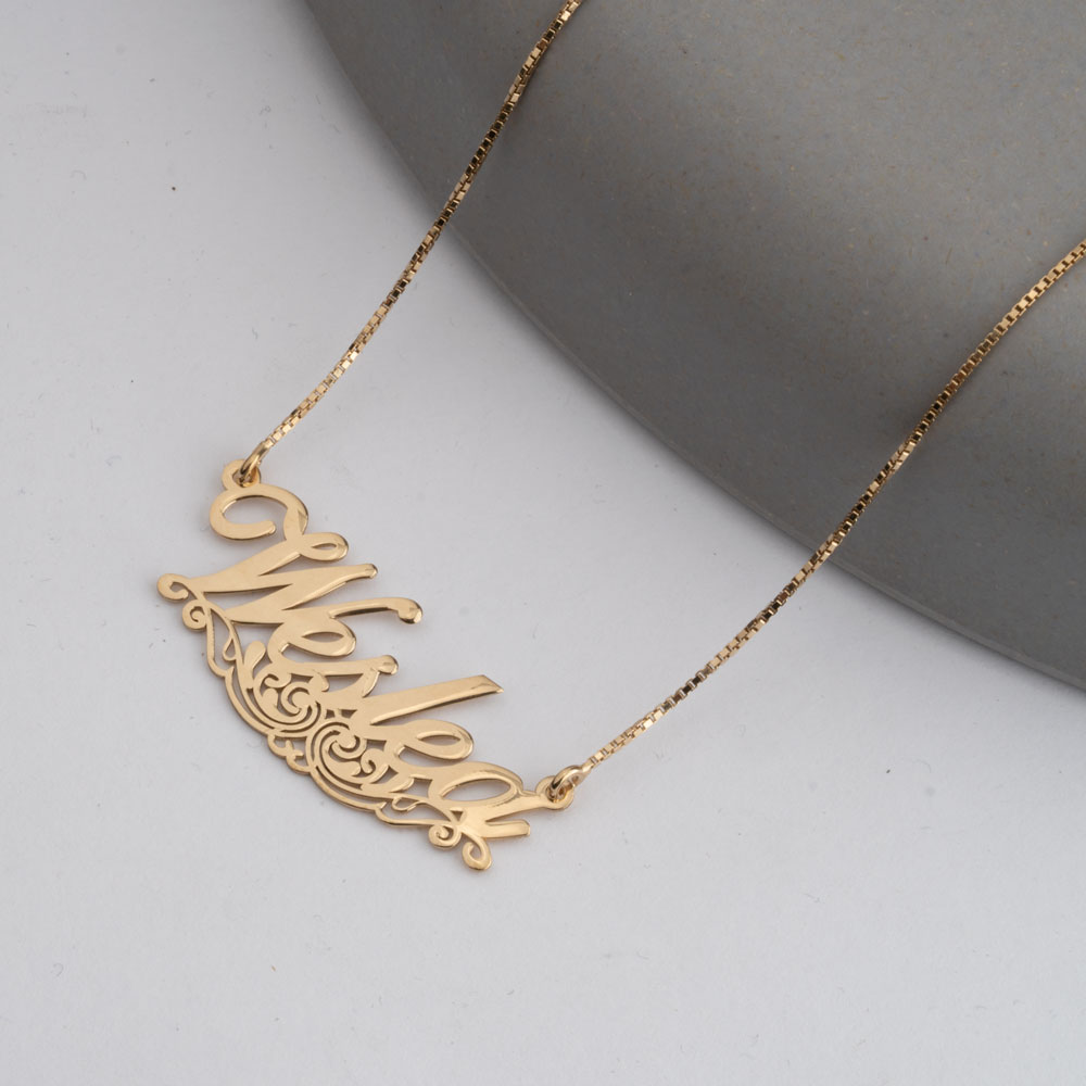Underlined Unique Name Necklace on a model
