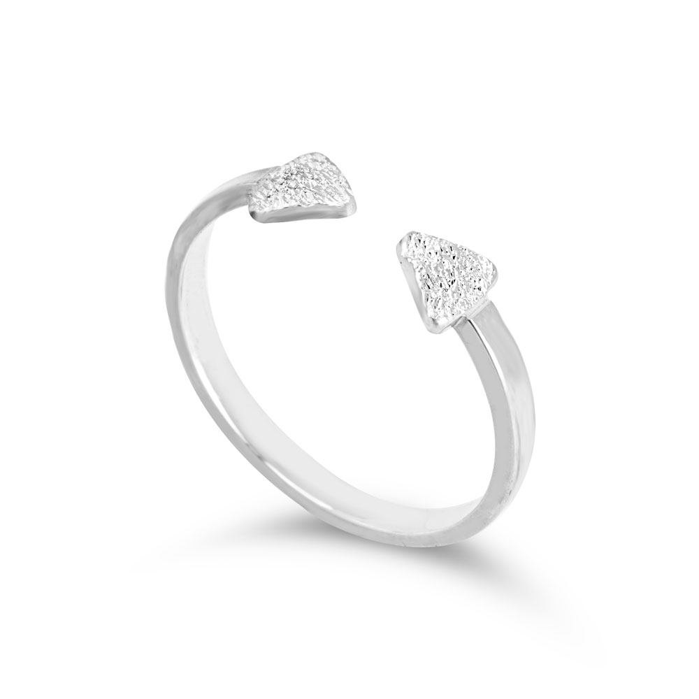 Open Triangle Ring