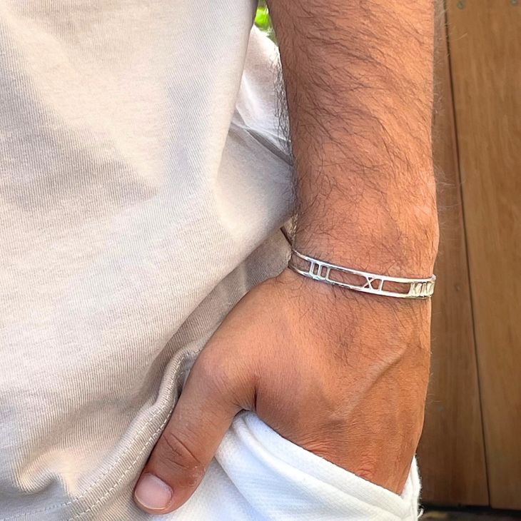 Roman Numeral Bangle for Women - Picture 2