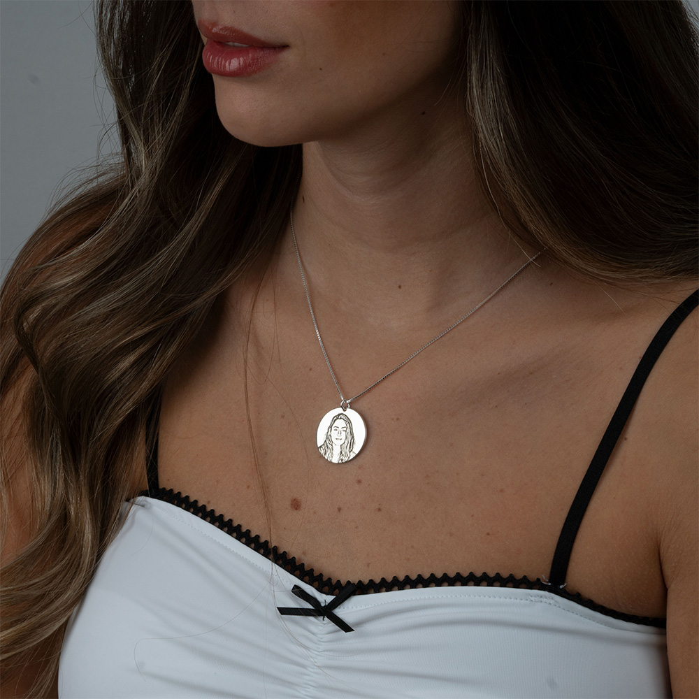 Circle Picture Necklace