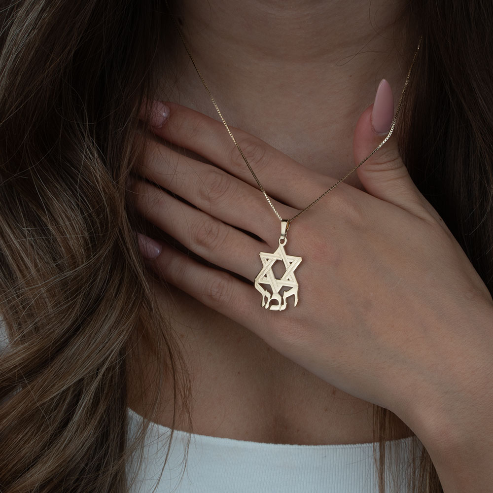 Star of David Hebrew Name Necklace